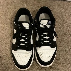 NIKE dunk low panda W 9.5